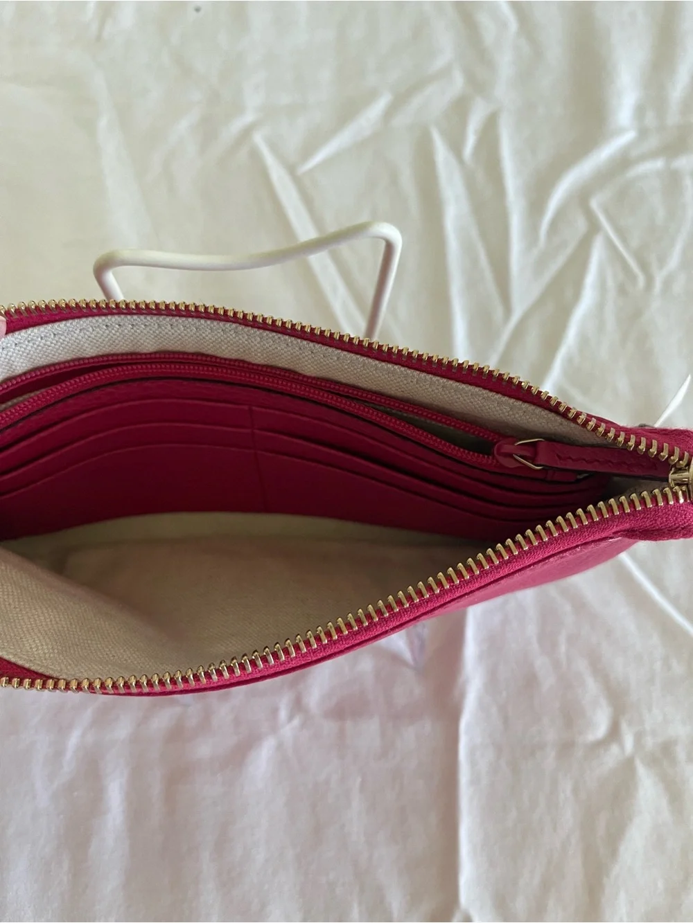 Authentic Gucci 368878 Wristlet Wallet Pouch Leather Hot Pink New